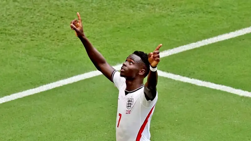Saka Hattrick